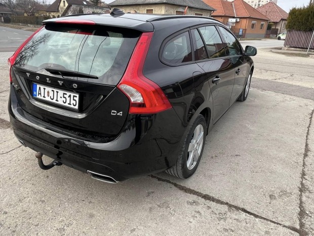 Volvo V60 2.0 D [D4] Kinetic